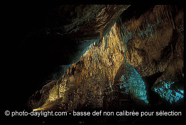 Grottes, cave